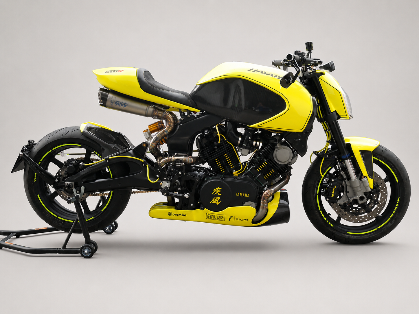 HAYATE 1000R · side view